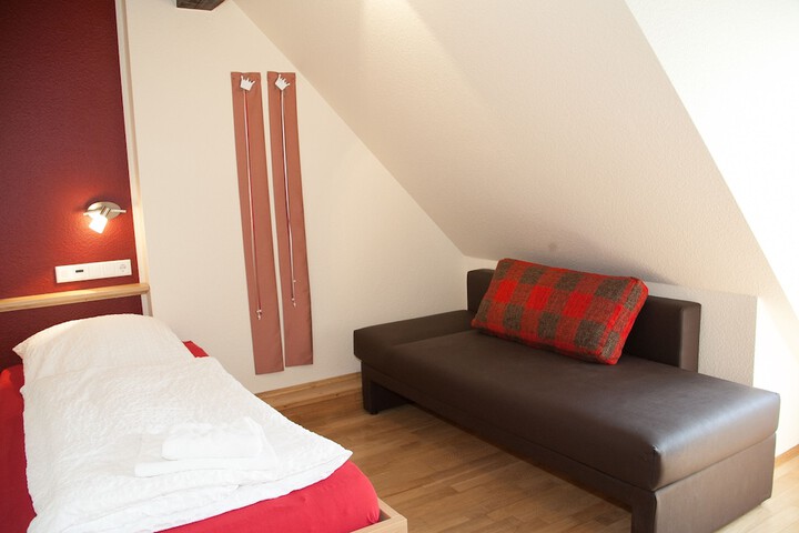 Room 14 of 39