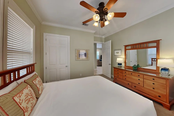 Room 5 of 20