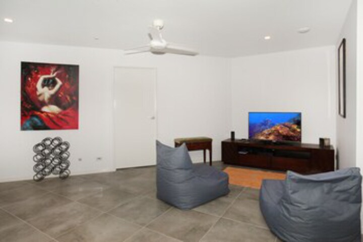 Room 14 of 22