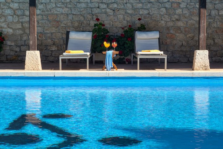 Hotel with Pool