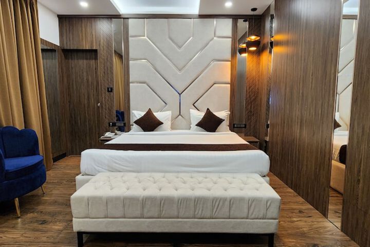 Room 20 of 76