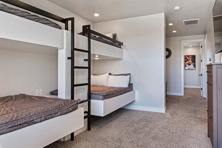 Room 11 of 54