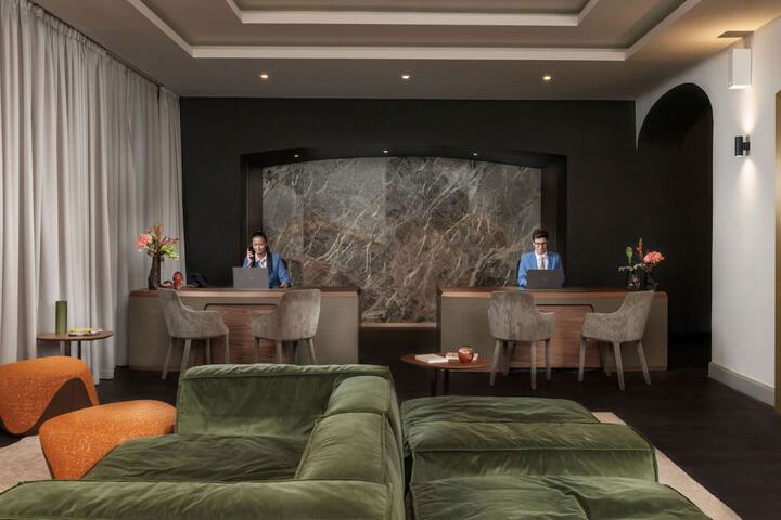 Hotel Interior 4 of 93