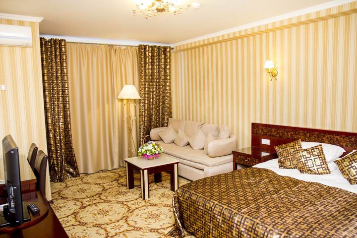 Room 19 of 151