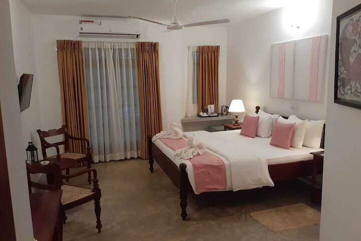 Room 16 of 97
