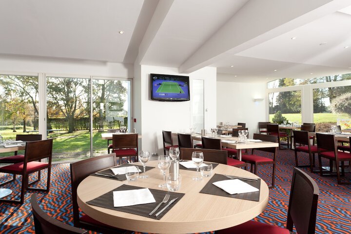 Dining Photos