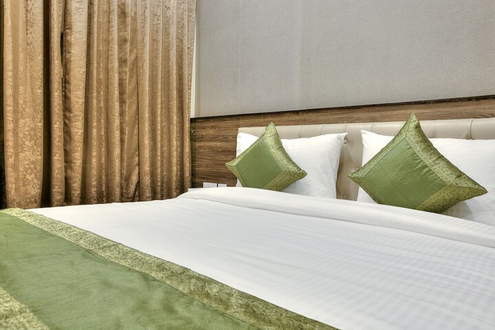 Room 12 of 46