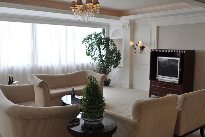 Room 15 of 41