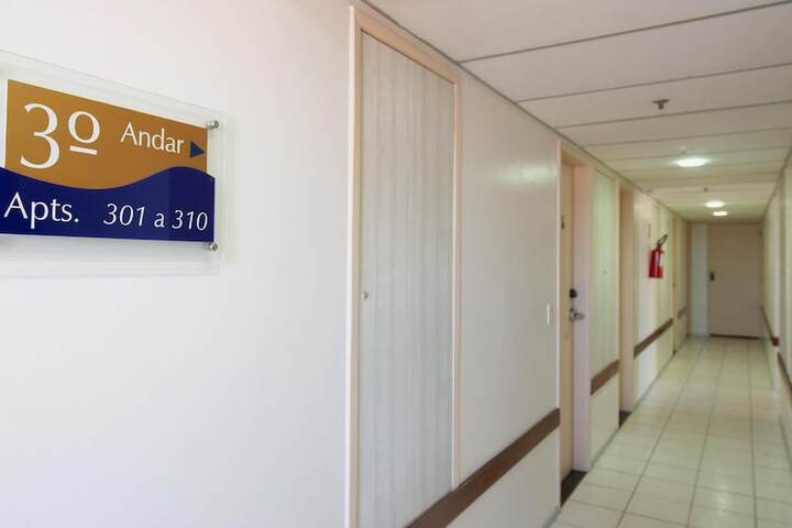 Ballroom/Hall 52 of 67