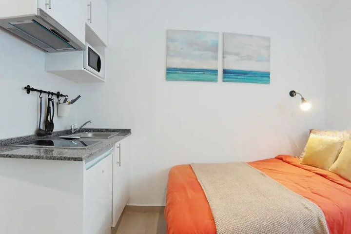 Room 8 of 14