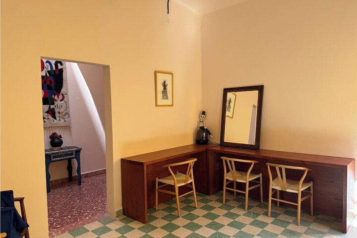 Room 22 of 37