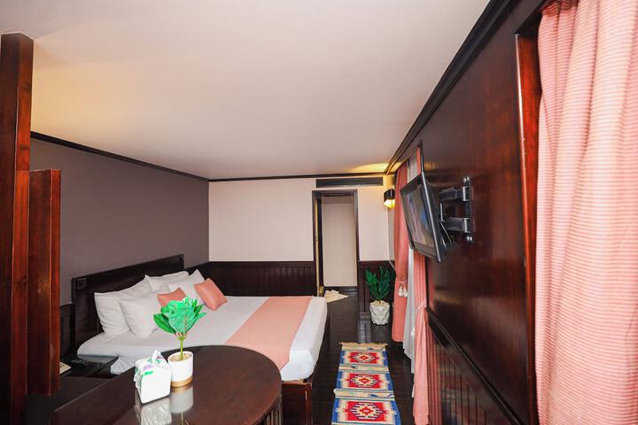 Room 19 of 32