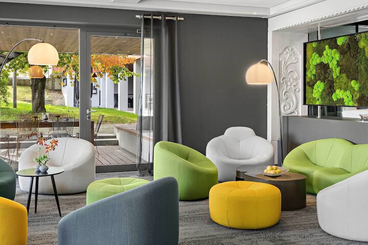 Hotel Lobby