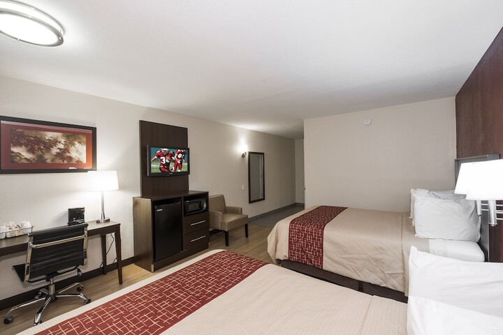 Deluxe 2 Queen Beds (6 of 14)