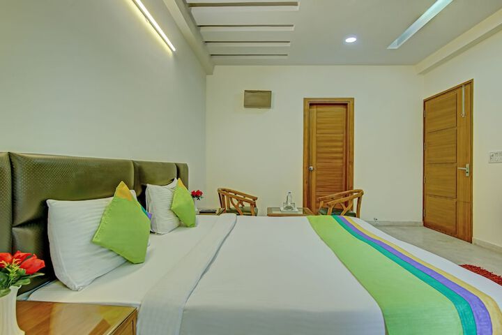 Room 21 of 50