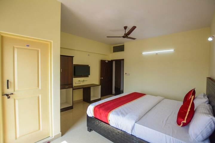 Room 7 of 13