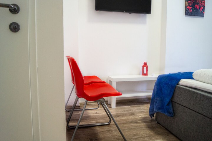 Room 75 of 118