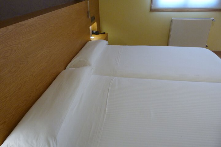 Room 15 of 51