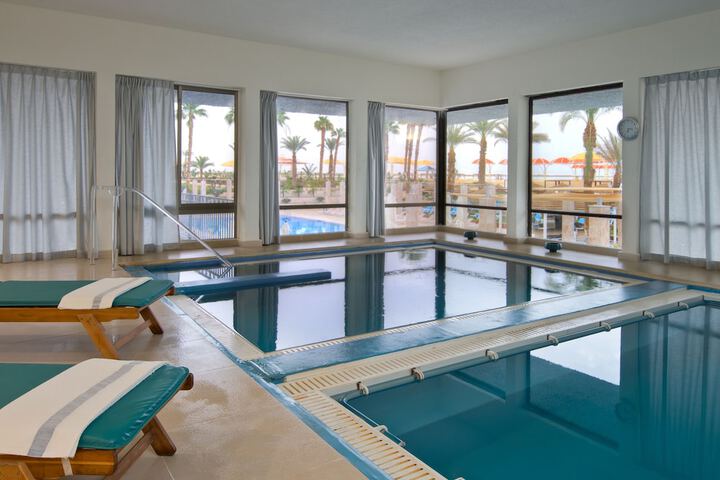 Pool 62 of 106