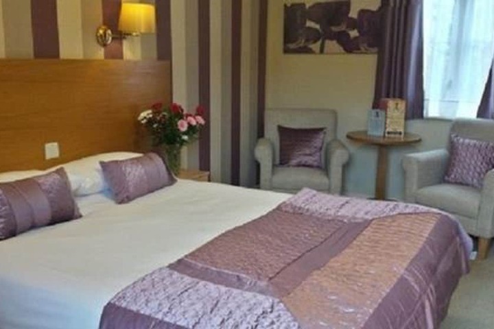 Room 10 of 49