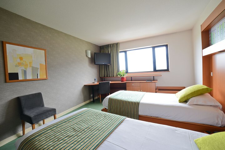 Room 28 of 113