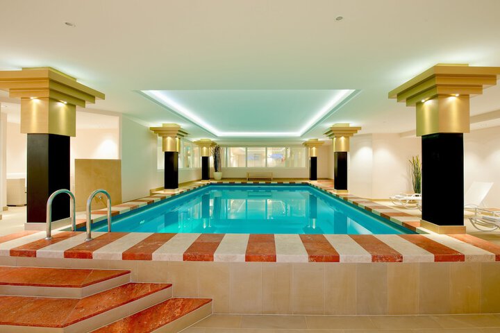 Pool 32 of 103