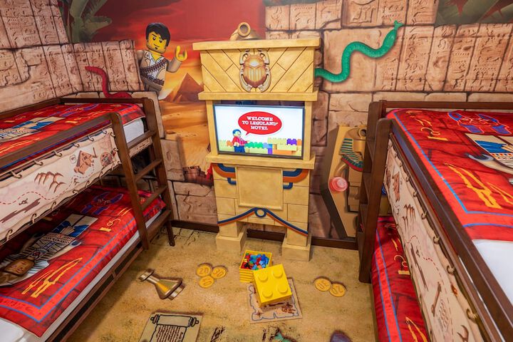 Room 3 of 54