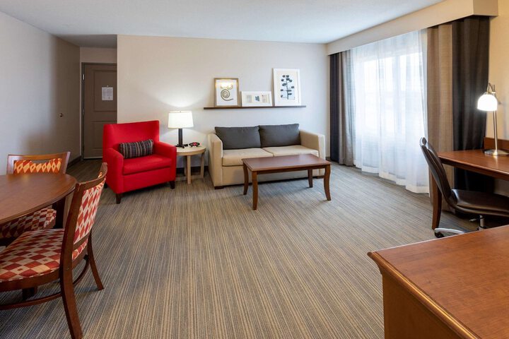 1 King Bed Suite (11 of 13)