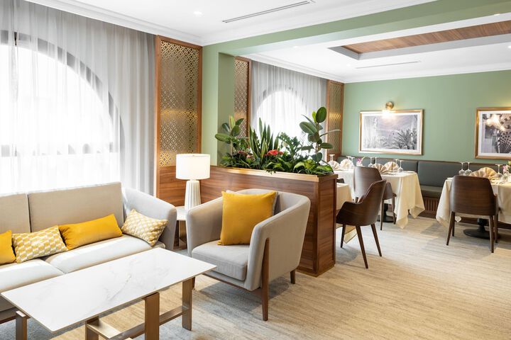 Guest Lobby