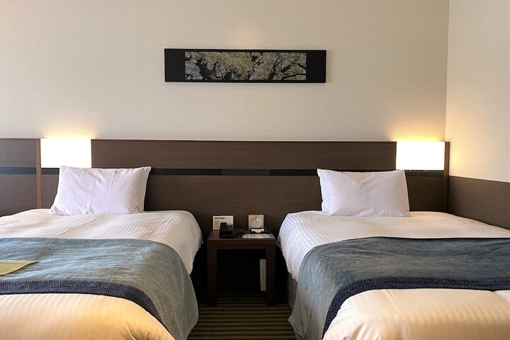 Room 32 of 189