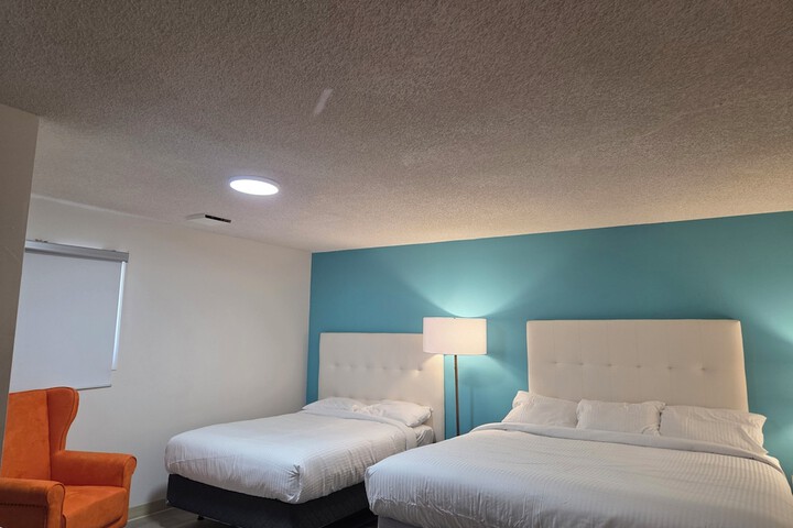 Room 44 of 75