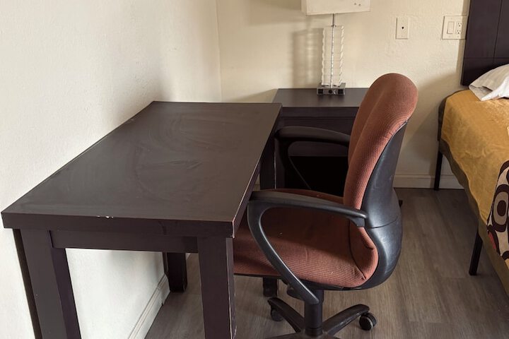 Room 12 of 21