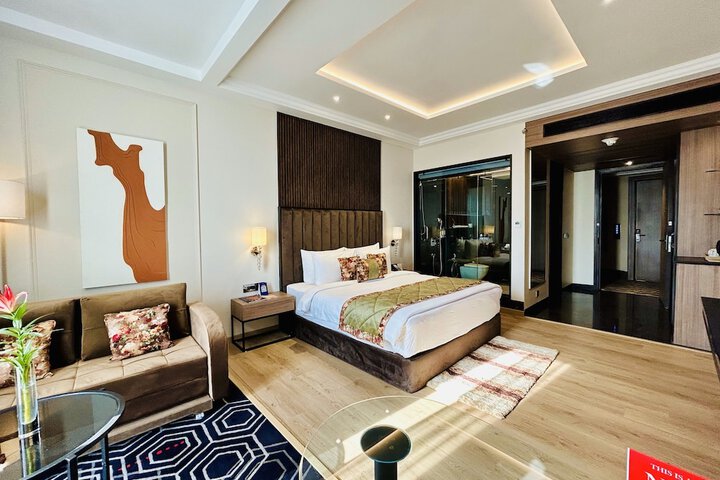 Room 19 of 52
