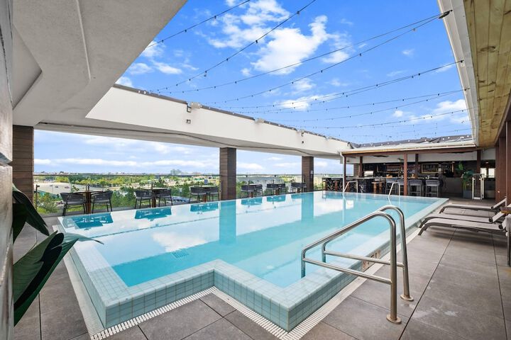 Pool 50 of 66