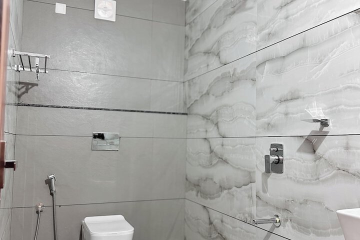 Room 28 of 58