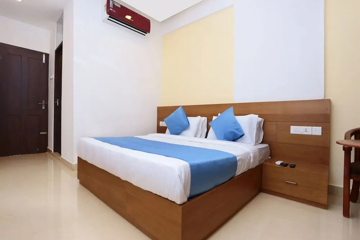 Room 3 of 12