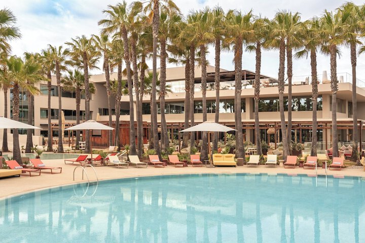 Hotel 107 of 112