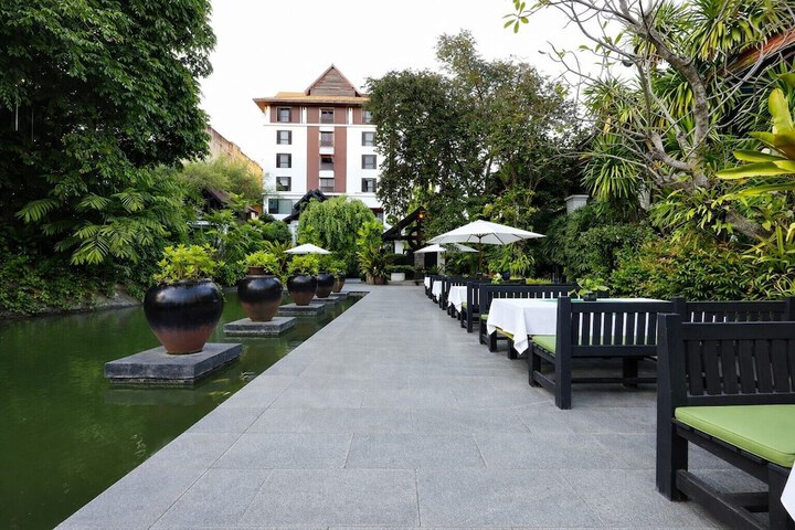 Hotel 55 of 68