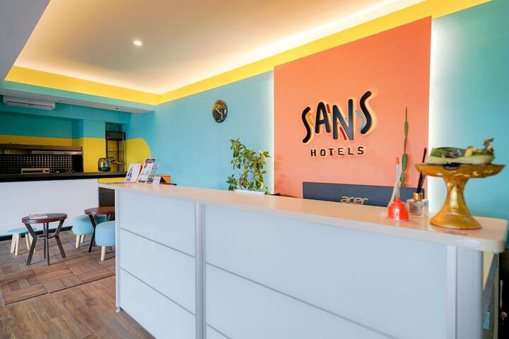 Hotel Interior 11 of 84