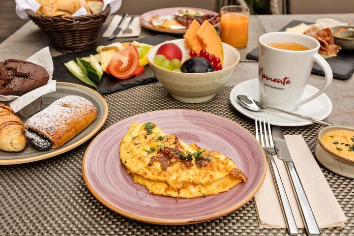 Breakfast/Coffee Service 95 of 116