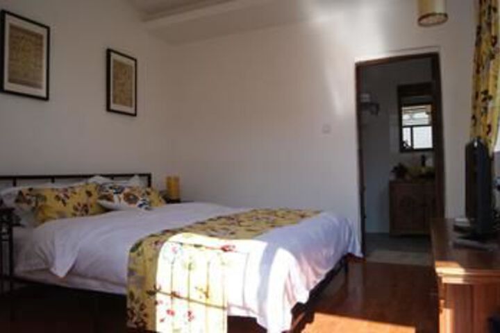 Room 26 of 73