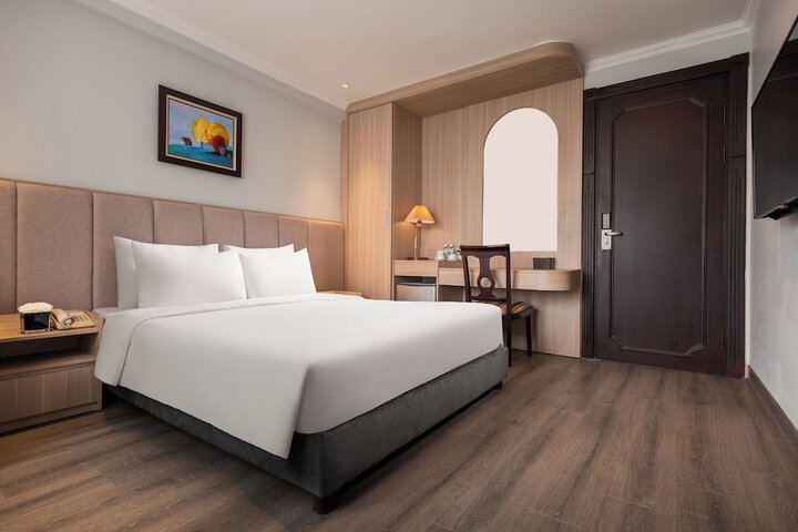 Room 16 of 47