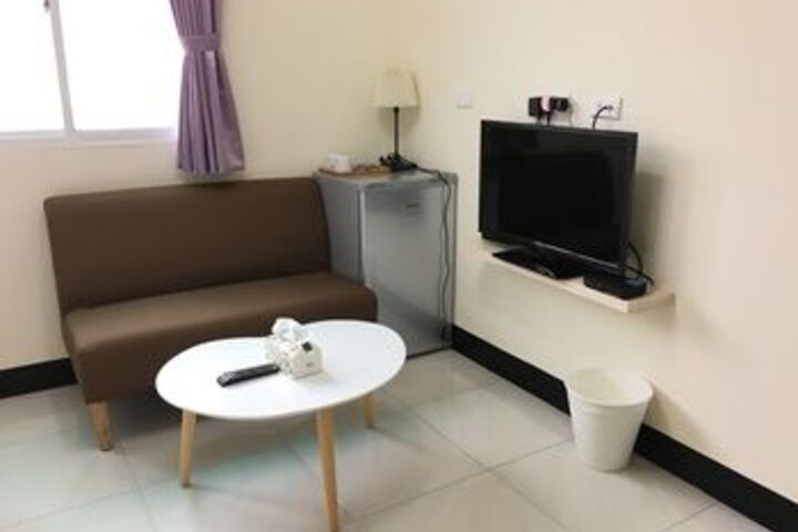 Room 13 of 34