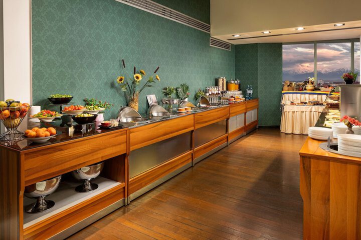 Dining 54 of 75