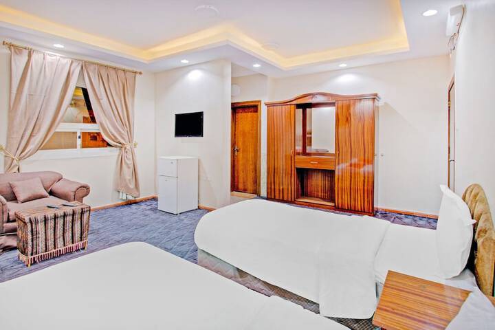 Room 13 of 53