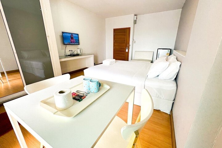 Room 19 of 25