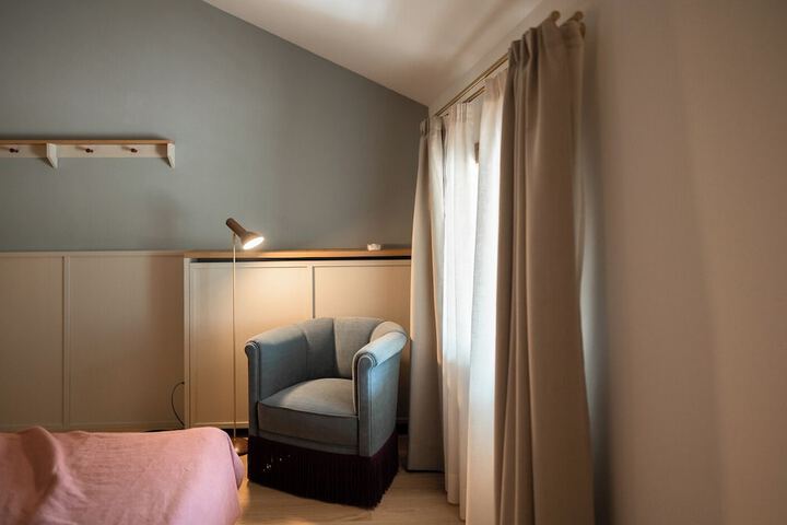 Room 12 of 69
