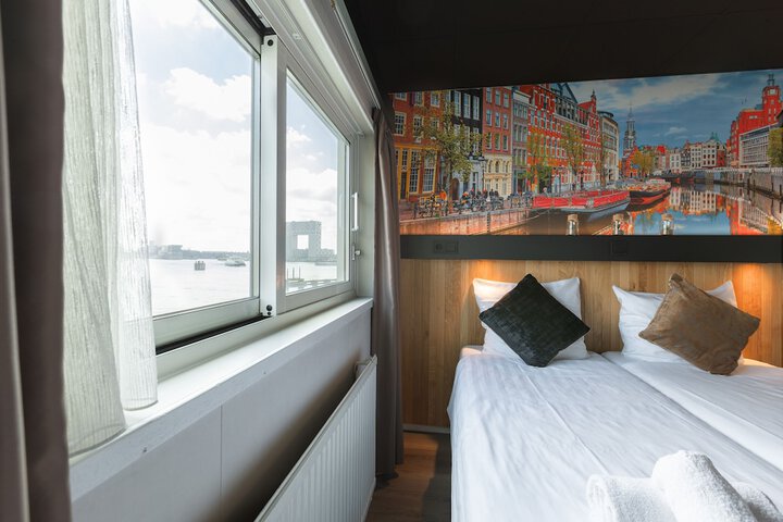 Room 60 of 94