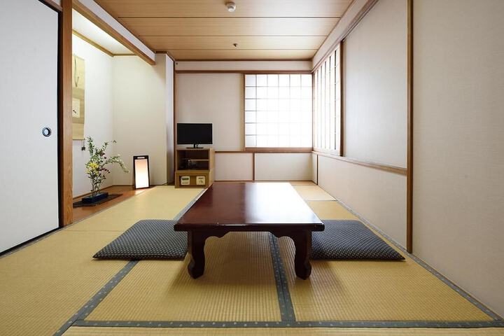 Room 15 of 134