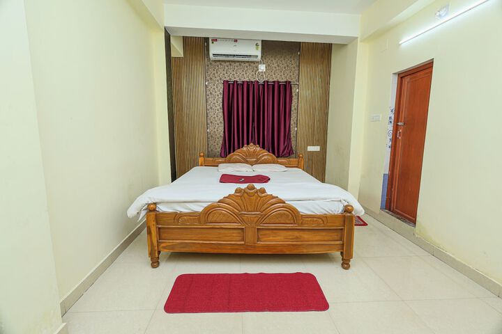 Room 12 of 24
